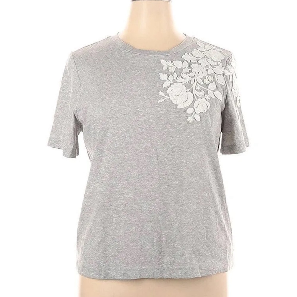 Anthropologie grey T-shirt with white flower felt design